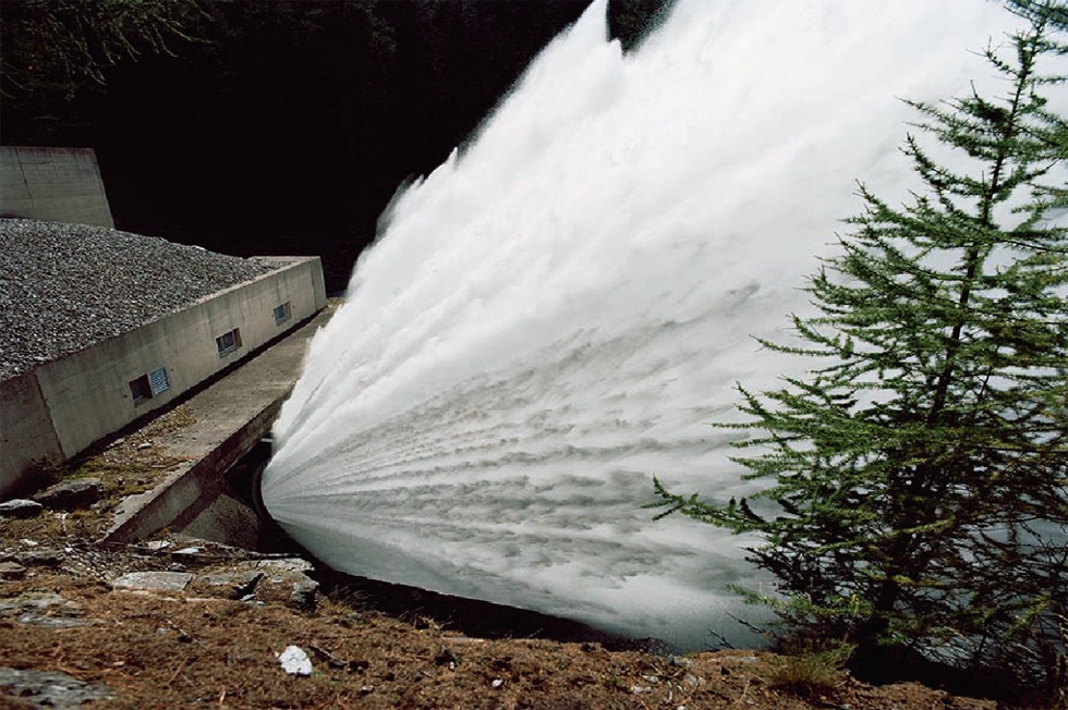 Une sortie d'eau sur un barrage