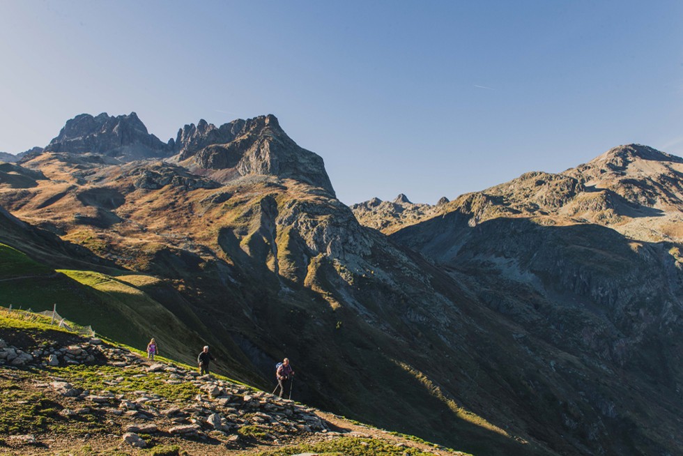 Des randonneurs en montagne