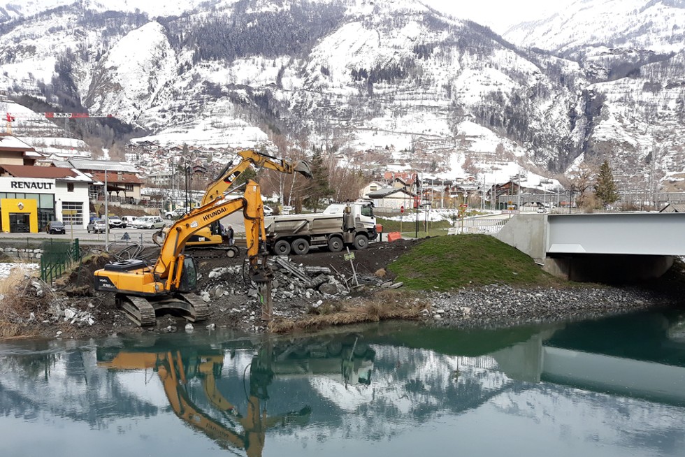 Le pont en cours de démontage