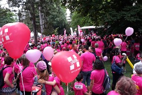 La foule des participants au Parc du Verney