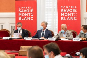 Les deux présidents des conseil départementaux de Savoie et haute Savoie
