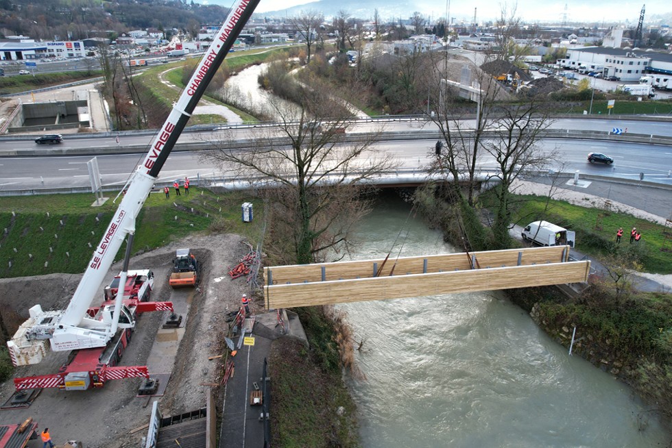 La passerelle en travaux