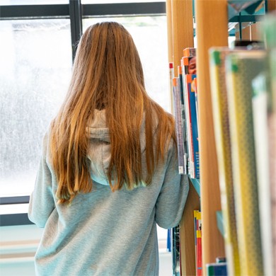 Une jeune lectrice