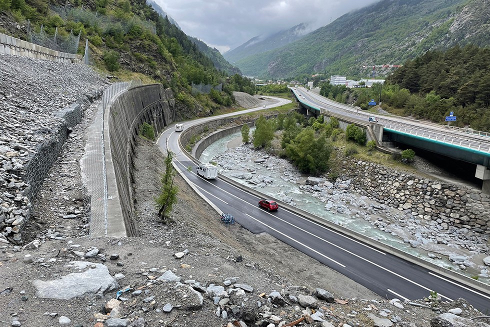La route goudronnée