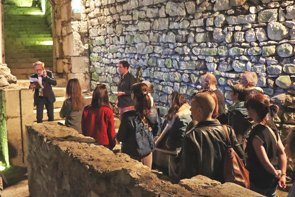 une visite dans le château