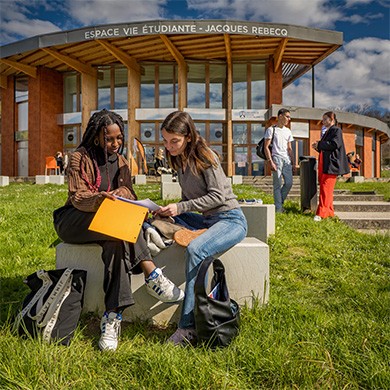 Des étudiants à l'USMB